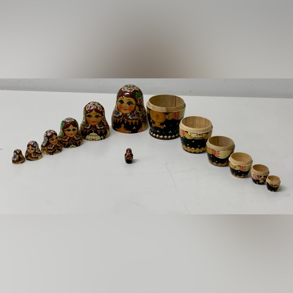 Vtg Soviet Era USSR Russian Female 7 Generation Textured Matryoshka Dolls - Picture 4 of 16